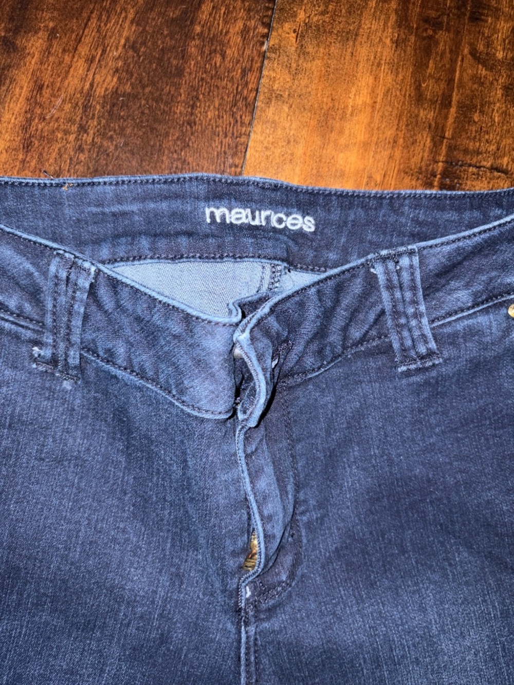 Jeans - Picture 2 of 9